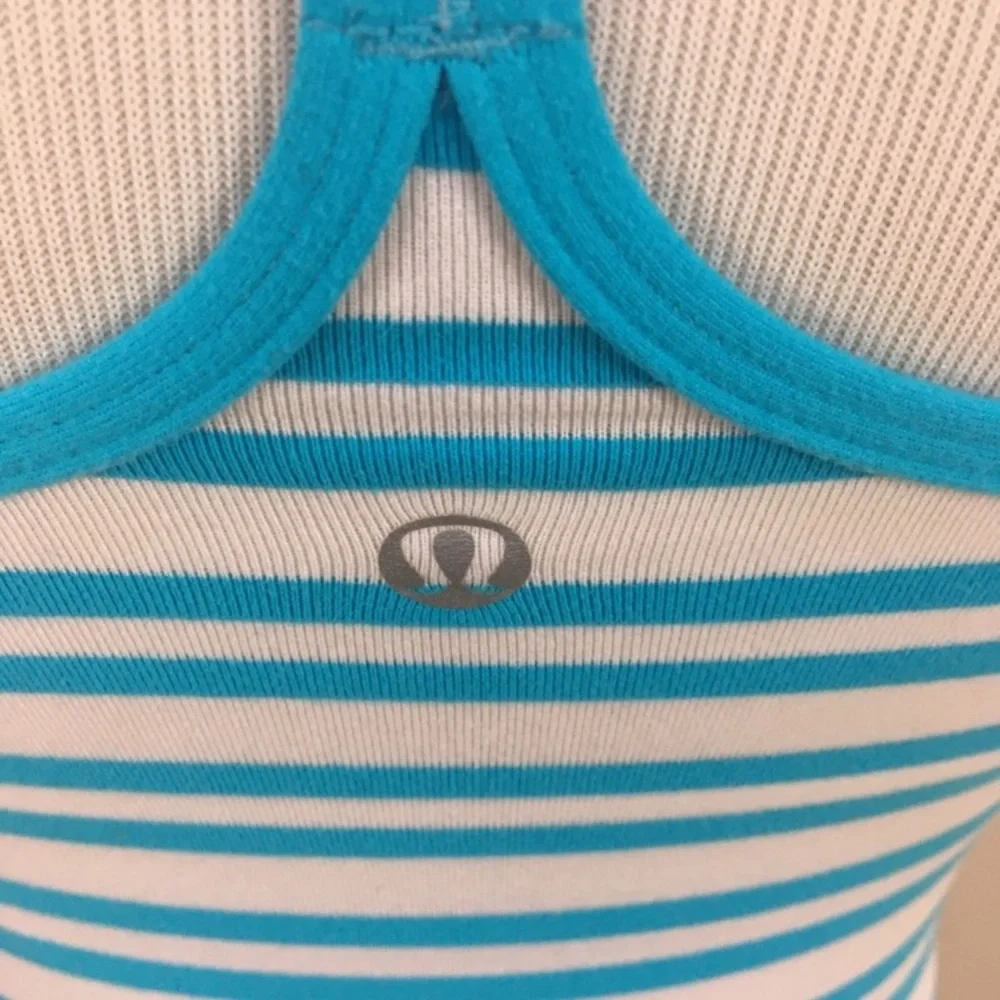 Lululemon Power Y Tank Racerback Periwinkle Stripe Blue White Top‎ Women’s Sz 4